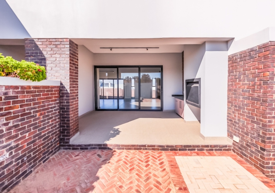 3 Bedroom Property for Sale in Vyfhoek A H North West